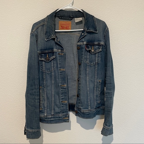 Vintage Levi’s Women’s Denim Jacket